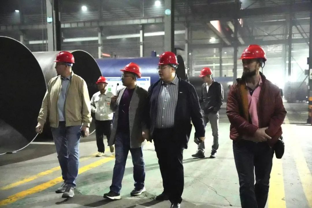 熱烈歡迎俄羅斯AAC協(xié)會(huì )會(huì )長(cháng)Gleb Grinfeld一行來(lái)訪(fǎng)東岳機械 熱烈歡迎俄羅斯AAC協(xié)會(huì )會(huì )長(cháng)Gleb Grinfeld一行來(lái)訪(fǎng)東岳機械